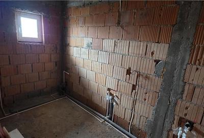 Casă cu 4 camere în Olteni - 16