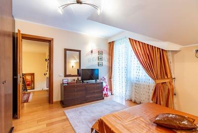 Casa / Vila in Corbeanca, pe strada Laguna Albastra, langa lac - 23