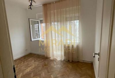 Apartament cu 3 camere decomandat în Domenii - 2