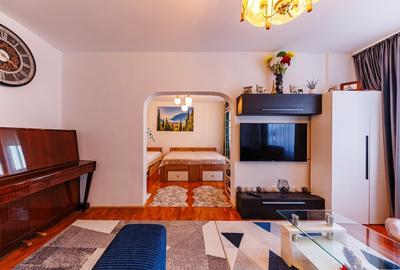 Apartament cu 4 camere semidecomandat, mobilat în Circumvalațiunii - 2