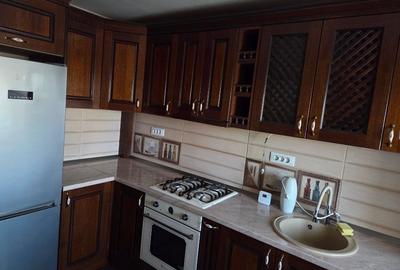 Apartament cu 3 camere decomandat, mobilat în Nicolina - 3