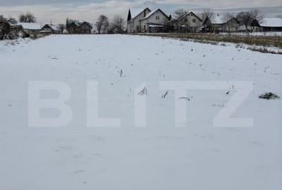 Teren de 1696 mp, în Central