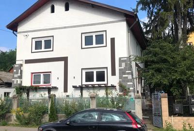 Spațiu comercial, de 245 mp, în Central - 1