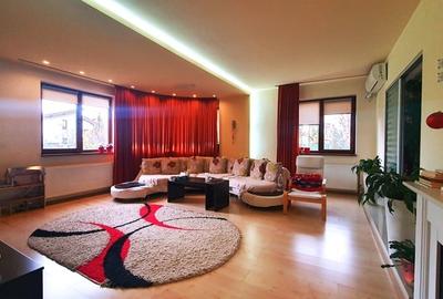 Vanzare vila 7 camere P+1+M,900 mp teren,Dobroesti complex rezidential - 1