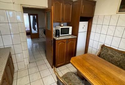 Apartament cu 4 camere decomandat în Doamna Ghica