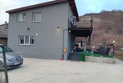 Casă cu 4 camere cu Teren 9000 Mp în Turda - 4