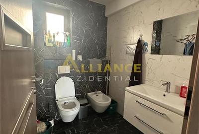 Casă cu 6 camere cu Teren 300 Mp în Central - 14