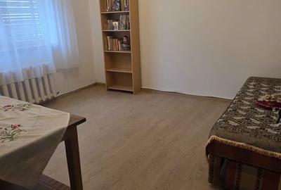 Apartament cu 3 camere decomandat în Gară - 2