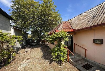 Casă cu Teren 900 Mp în Ceangăi