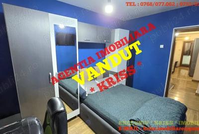 Apartament cu 3 camere decomandat în Prundu