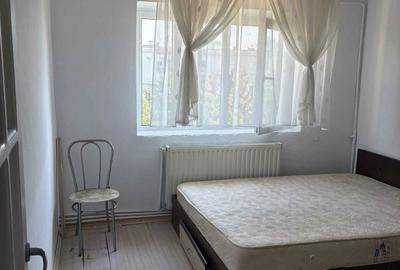 Apartament cu 3 camere decomandat în Micro 16 - 8