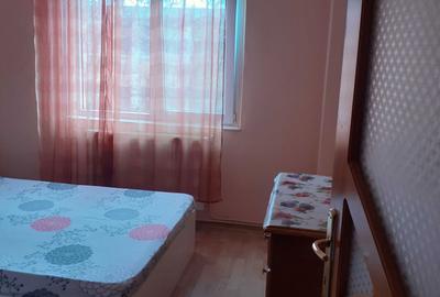 Apartament cu 3 camere semidecomandat în Central - 3