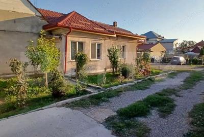 Casă cu 2 camere cu Teren 720 Mp în Central - 1