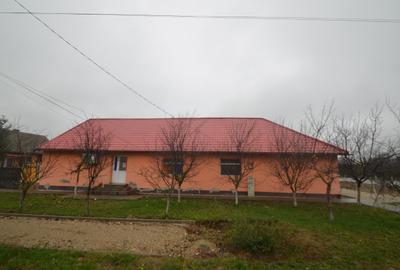 Casa in centrul comunei Padureni - 7