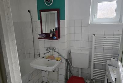 Garsonieră decomandată în Central - 1