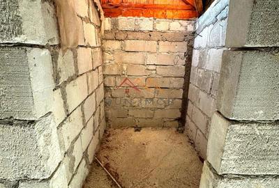 Casă cu 6 camere cu Canalizare în Cornu - 14