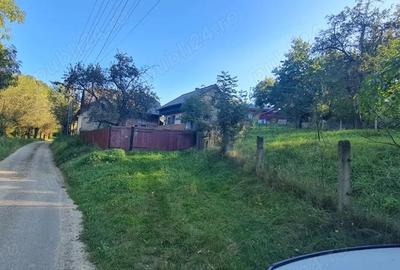 Casă cu Teren 21 Mp în Pârteștii de Jos - 1
