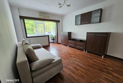 Apartament cu 2 camere decomandat în Obor - 2