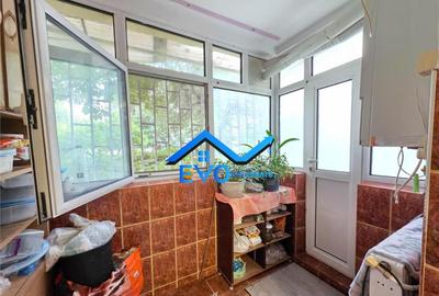 Apartament cu 3 camere, decomandat, parter, zona Frumoasa , - 5