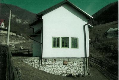 Casă cu Teren 800 Mp în Dâmbovicioara