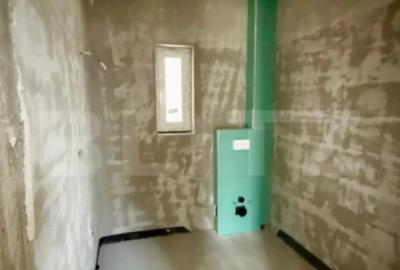 Casă cu 4 camere cu Teren 400 Mp în Luna - 9