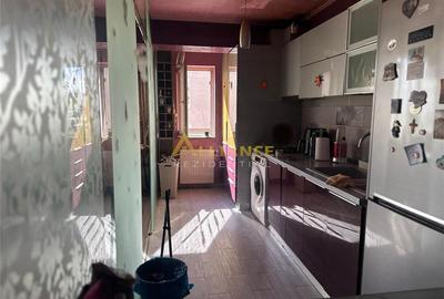 Apartament cu 3 camere decomandat, mobilat în Metalurgiei - 5