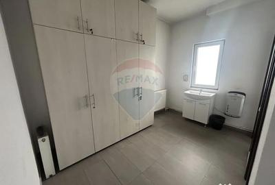 Spațiu comercial, de 700 mp, în Sud - 13