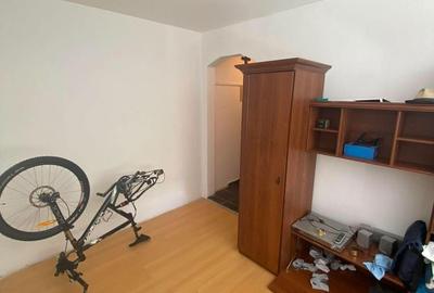 Apartament cu 3 camere semidecomandat în Solidarității - 9