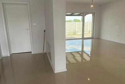 Casă individuală cu 4 camere cu Canalizare în Parța - 14