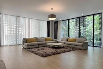 Apartament cu 5 camere decomandat, mobilat în Primăverii
