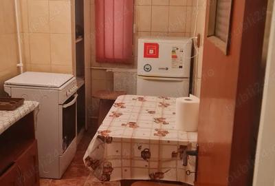 Garsonieră decomandată în Teiul Doamnei
