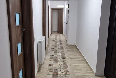 Inchiriez Apartament 3 Camere Decomandat - 7