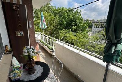 Apartament cu 3 camere semidecomandat în Calea București - 1