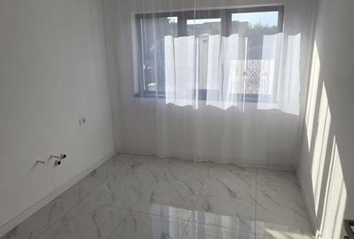 Casă cu 4 camere cu Teren 162 Mp în Central - 19