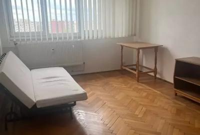 Apartament cu 2 camere semidecomandat, mobilat în Baba Novac