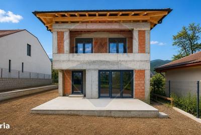 Casă cu 4 camere cu Teren 350 Mp în Central
