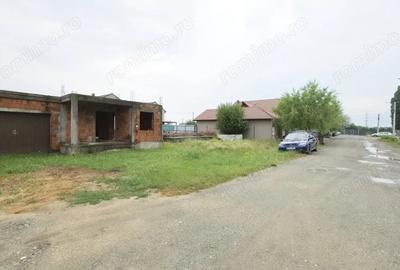 Casă cu Teren 250 Mp în Central