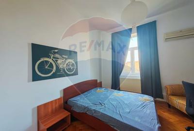 Apartament cu 4 camere decomandat în Universitate - 2