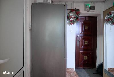 Apartament cu 3 camere semidecomandat, mobilat în Trivale - 3