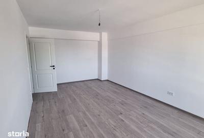 Garsonieră decomandată în Bucium - 2