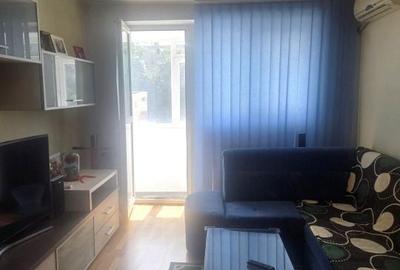 Apartament cu 3 camere decomandat în Ferentari - 1