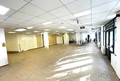 SPATIU COMERCIAL STRADAL, SE POATE COMPARTIMENTA INTRE 50 - 400 mp - 4