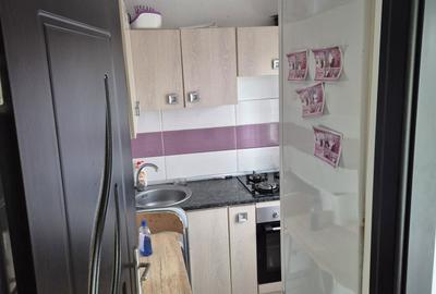 Garsonieră în Poeni - 2