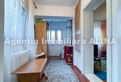 Casă cu 2 camere cu Teren 2086 Mp în Sântuhalm - 10