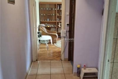 Apartament cu 2 camere semidecomandat în Micro III - 11