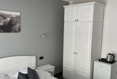Spațiu comercial, de 883 mp, în Eșelnița - 2