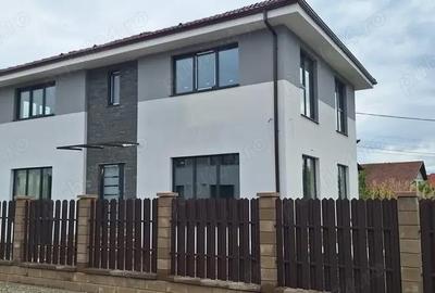 Casă cu 4 camere cu Teren 531 Mp în Chinteni - 8