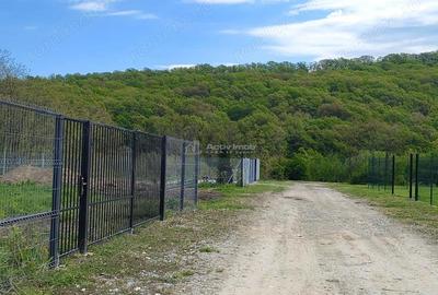 Teren de 512 mp, în Periferie - 1
