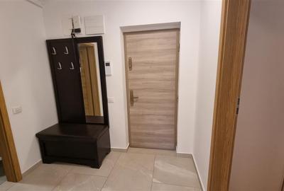 Apartament cu 2 camere decomandat, mobilat în Tractorul - 9