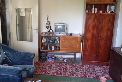 Ferentari, Tunsu Petre, stradal - 13